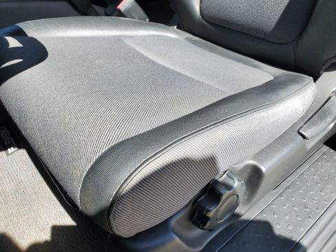 Used 2005 Honda Element EX image 21