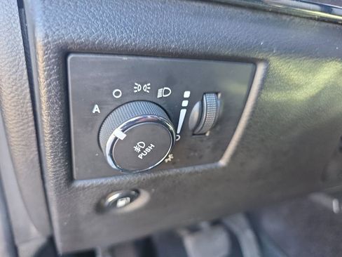 Used 2017 Jeep Grand Cherokee Limited w/ Trailer Tow Group IV image 32