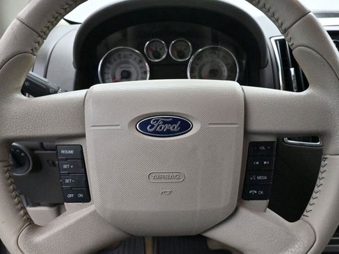Used 2010 Ford Edge Limited image 17