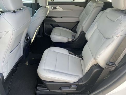 New 2026 Ford Explorer Active w/ Active Comfort Package image 11