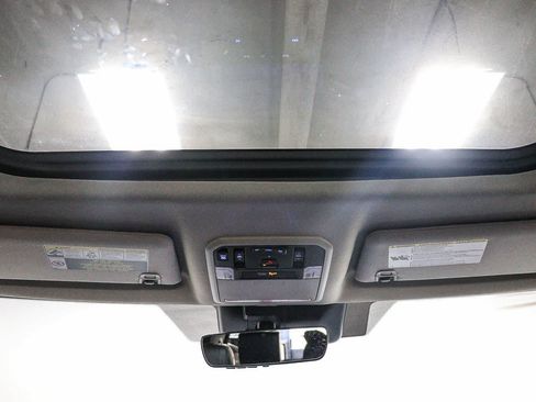 Used 2024 Toyota Tundra Limited AWD/4WD image 14