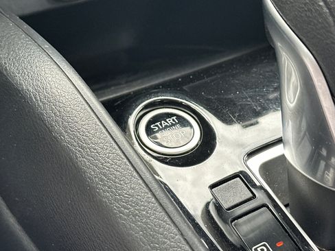 Certified 2024 Nissan Versa SR FWD image 21