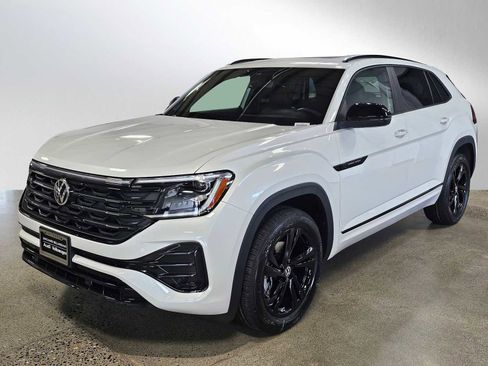 New 2026 Volkswagen Atlas Cross Sport SEL R-Line image 3
