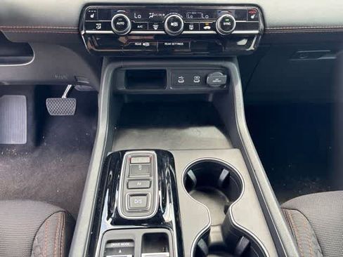 Used 2026 Honda Pilot Sport image 19