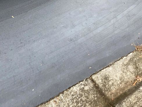 Certified 2025 Toyota Corolla SE image 6