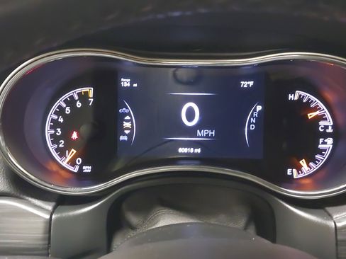 Used 2021 Jeep Grand Cherokee Limited w/ Luxury Group II image 16