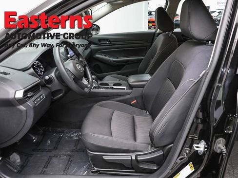 Used 2023 Nissan Altima 2.5 S FWD image 13