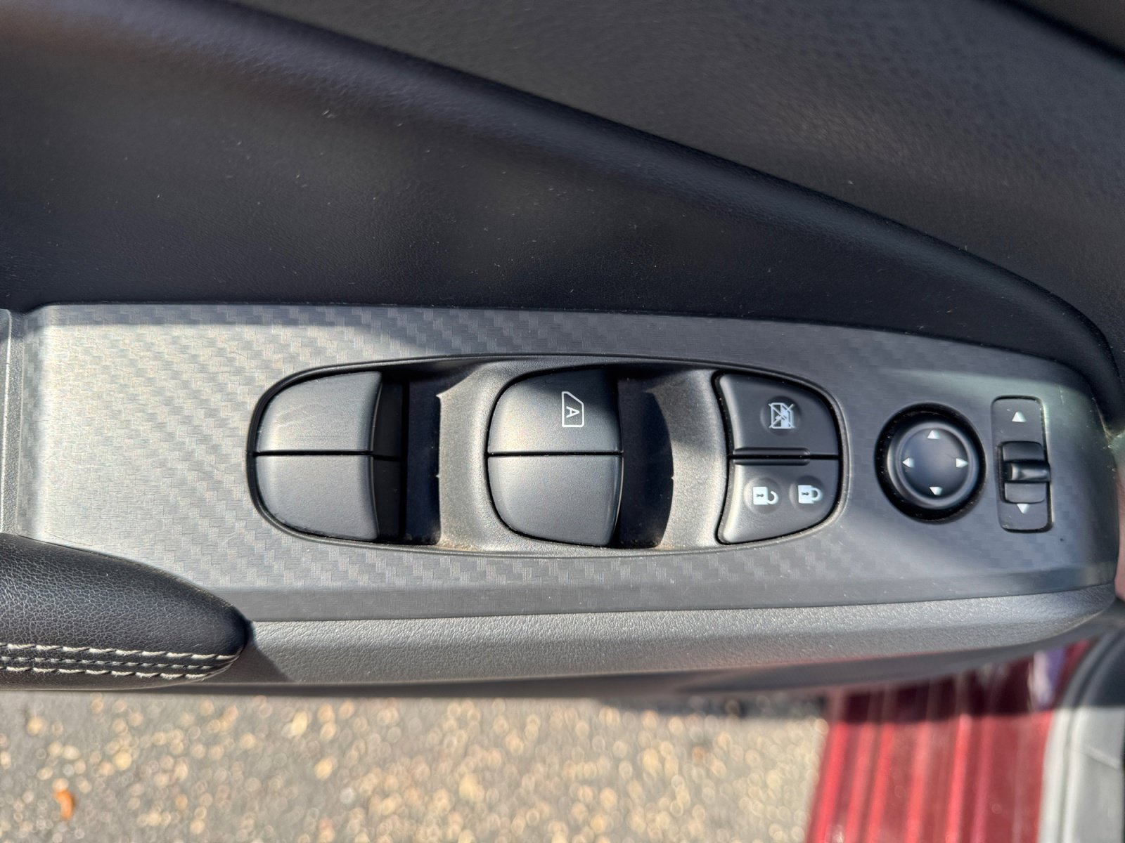 Used 2025 Nissan Altima 2.5 SV FWD image 21