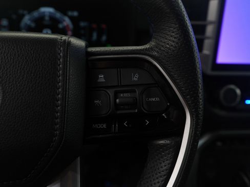 Used 2023 Toyota Tundra Platinum image 19