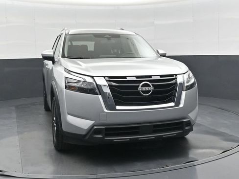 Used 2024 Nissan Pathfinder SV AWD/4WD image 10