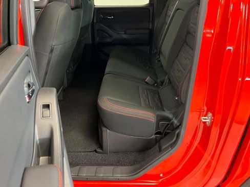 Used 2025 Nissan Frontier Pro-X w/ Pro Convenience Package image 21