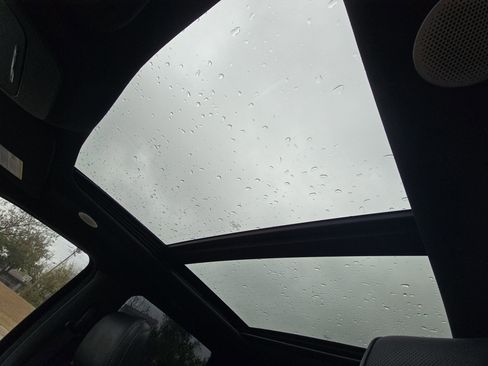 Certified 2022 Ford F150 Platinum w/ Equipment Group 701A High image 21