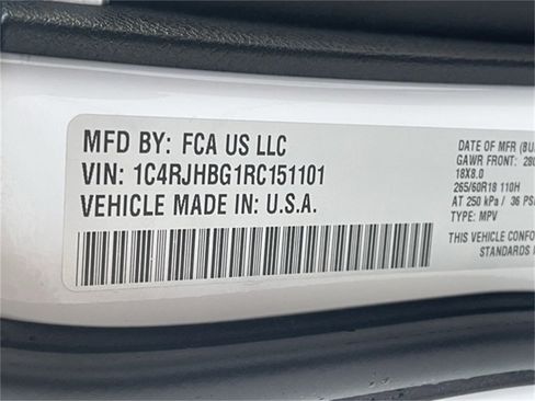 Certified 2024 Jeep Grand Cherokee Limited image 35