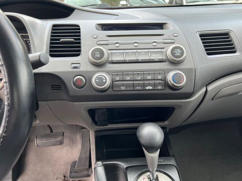 Used 2009 Honda Civic DX-VP image 24