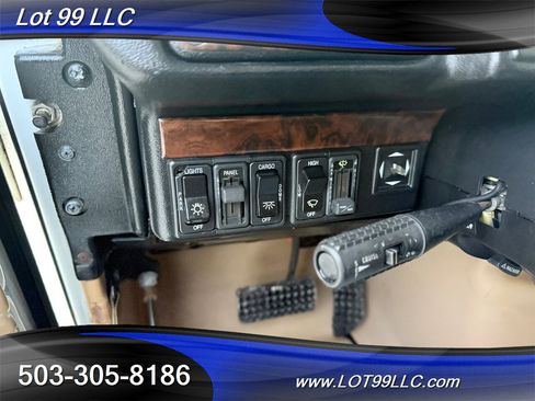 Used 1999 HUMMER H1 4-Door Wagon image 31