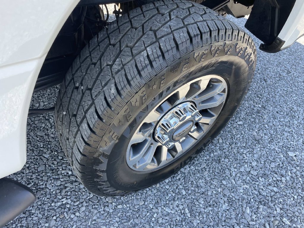Used 2020 Ford F250 Lariat w/ Lariat Value Package AWD/4WD image 15