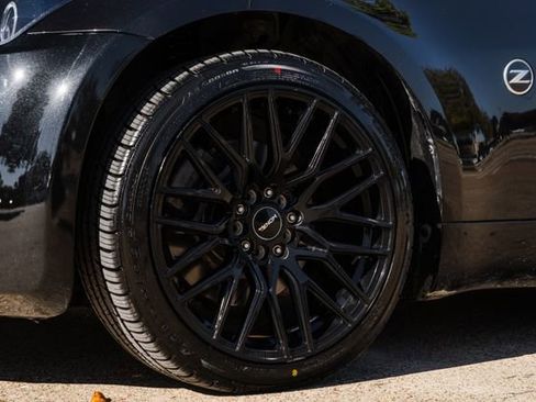 Used 2006 Nissan 350Z Touring w/ (N93) Cargo Convenience Pkg image 58