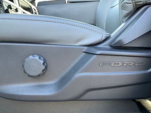 Used 2024 Ford F450 XL w/ XL Chrome Package image 28