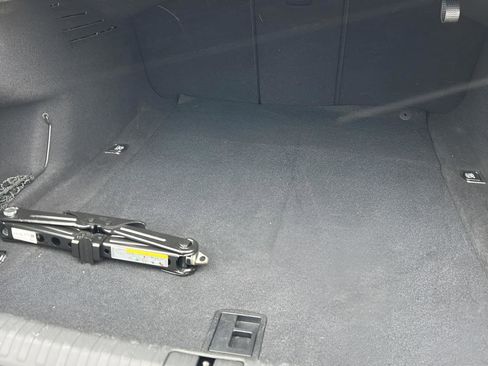 Used 2024 Audi A6 Premium Plus image 12