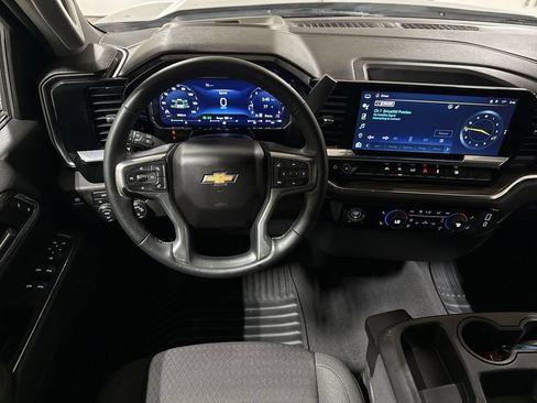 Used 2023 Chevrolet Silverado 1500 LT AWD/4WD image 11