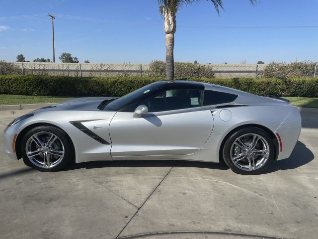 Used 2016 Chevrolet Corvette Stingray Coupe w/ 3LT Preferred Equipment Group RWD image 5