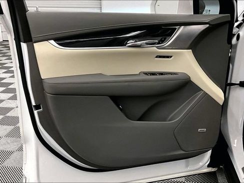 Used 2020 Cadillac XT6 Premium Luxury AWD/4WD image 20