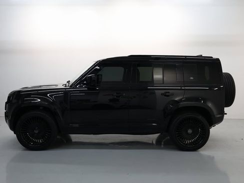 Used 2023 Land Rover Defender 110 SE image 57