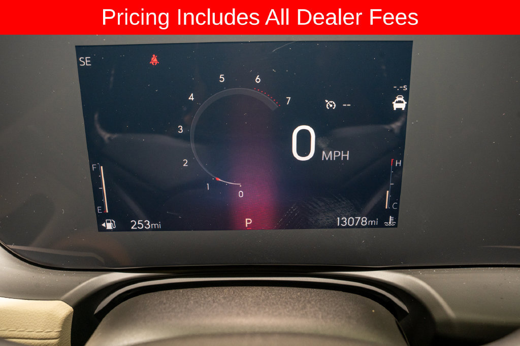 Used 2025 Buick Encore GX Avenir w/ Avenir Convenience Package FWD image 19
