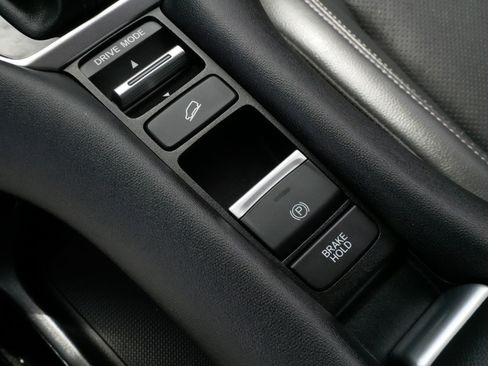 Used 2024 Honda HR-V EX-L image 25