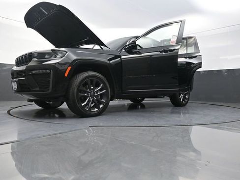New 2026 Jeep Grand Cherokee Limited AWD/4WD image 35