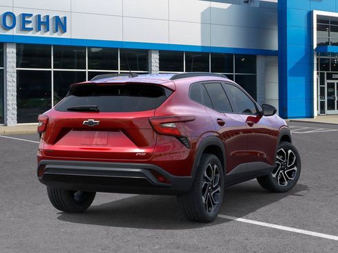 New 2026 Chevrolet Trax RS w/ Sunroof Package FWD image 4