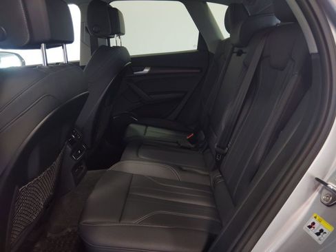 Used 2024 Audi Q5 2.0T Premium w/ Convenience Package image 37