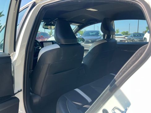 Used 2025 Toyota Camry SE FWD image 16