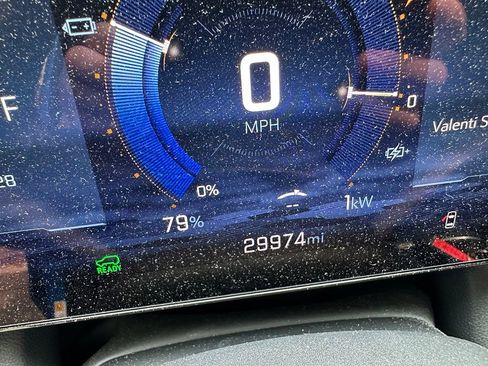 Used 2025 Chevrolet Equinox EV LT w/ Convenience Package FWD image 11
