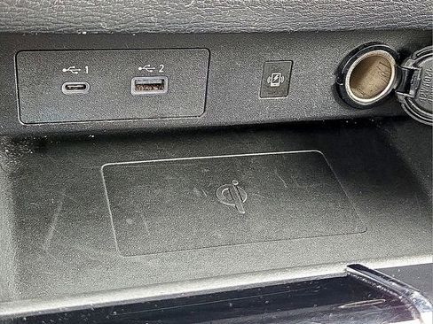 Used 2024 Mitsubishi Outlander FWD image 20