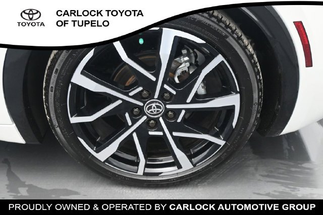 Used 2026 Toyota Prius Plug-In Hybrid FWD image 18