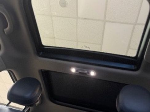 Used 2016 MINI Cooper Clubman image 21