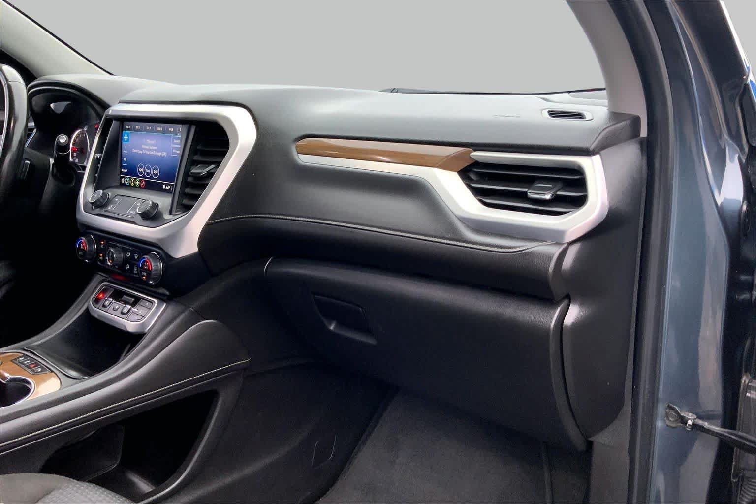 Used 2020 GMC Acadia SLE FWD image 19