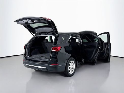 Used 2022 Chevrolet Equinox LT image 24