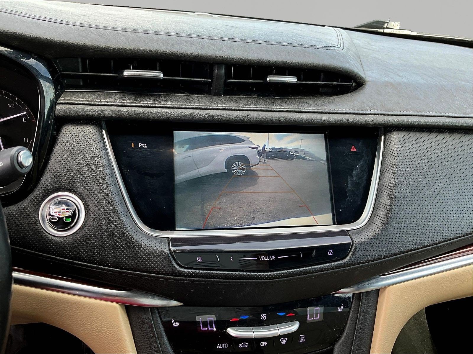 Used 2018 Cadillac XT5 Luxury FWD image 14