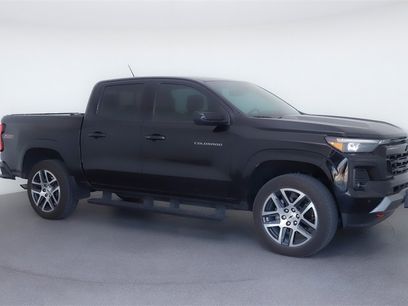 Used 2024 Chevrolet Colorado Z71 w/ Z71 Convenience Package 2