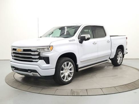 New 2026 Chevrolet Silverado 1500 High Country AWD/4WD image 3