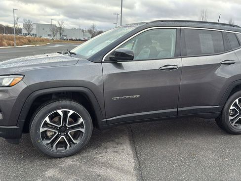 Used 2022 Jeep Compass Limited image 12