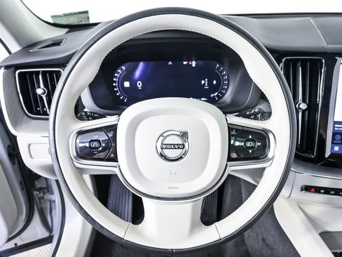 Certified 2024 Volvo XC60 B5 Plus AWD/4WD image 10