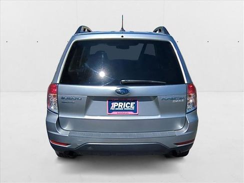 Used 2011 Subaru Forester 2.5X Premium w/ All-Weather Pkg image 7