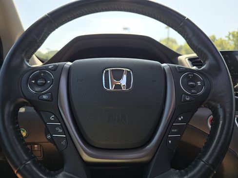 Used 2022 Honda Ridgeline RTL-E image 35