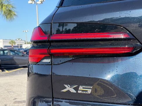 New 2026 BMW X5 xDrive50e w/ Executive Package AWD/4WD image 10