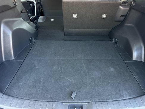 Used 2025 Toyota RAV4 XLE FWD image 14