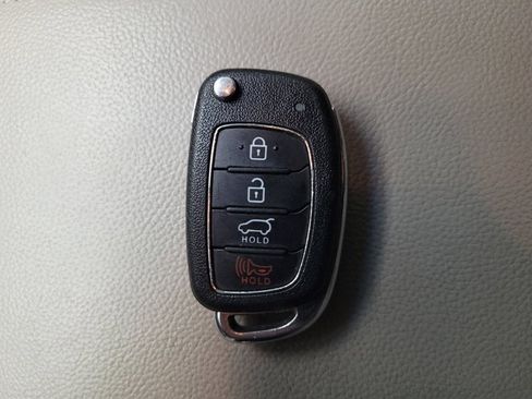 Used 2016 Hyundai Tucson SE image 32