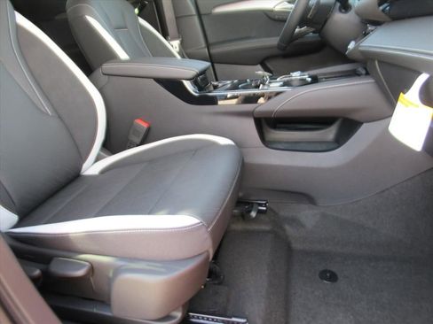 New 2026 Buick Envision Sport Touring image 11